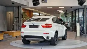 BMW X6 Bild 10
