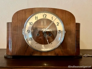 Kaminuhr mit schönem Gong