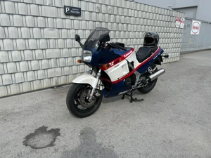 Kawasaki GPZ500R 1985 Bild 3