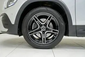 Mercedes-Benz GLB 200 d 4MATIC Night Sport KAM SpurW SpurH Bild 4