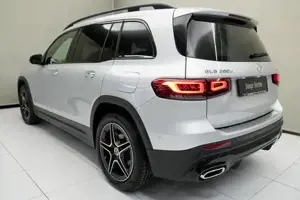 Mercedes-Benz GLB 200 d 4MATIC Night Sport KAM SpurW SpurH Bild 12