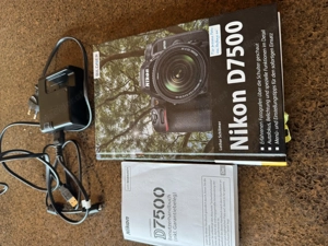 Nikon D7500 mit Objektiv 16-85 und 18 -140   WLAN - Bluetoothfähig Live View wenig Auslösungen Bild 9