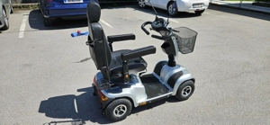 Opa Oma E-Mobil Bild 2