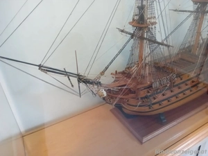 Modell HMS Victory inkl. Vitrine Bild 2