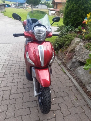 Piaggio Beverly 350 i.e. Sport Touring Bild 4