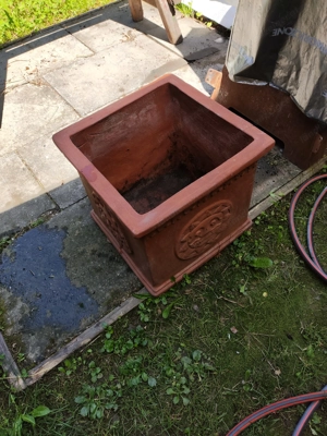 Blumenkiste Blumentrog Blumentopf Blumenkübel aus Ton Bild 3