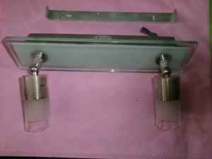 Decken - oder Wandlampe 