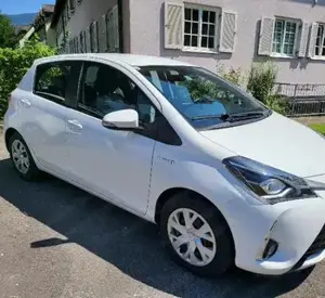 Toyota Yaris 1,5 VVT-i Hybrid Active Bild 3