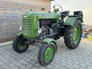 Steyr-Diesel-Traktor Typ 182 Bild 2