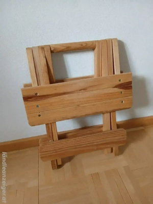 Klappstuhl aus Holz Bild 2