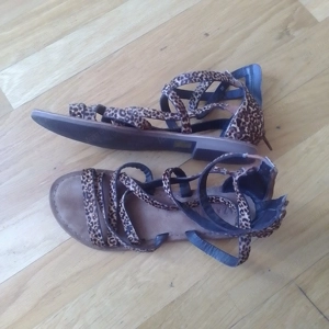 Flippig lässige Sandalen Gr 38 Bild 3