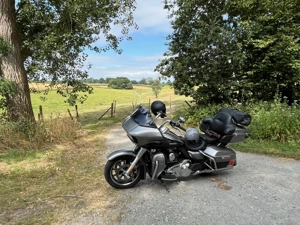 Harley Davidson Road Glide Ultra 103 CUI Bild 5