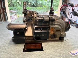 Singer Industrie Overlock Nähmaschine 246K43 