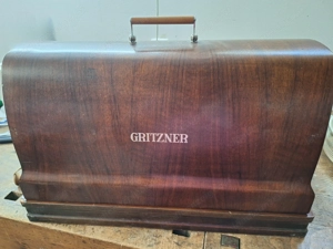 Antike Nähmaschine  Bild 3