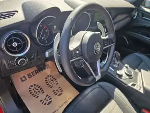 Alfa Romeo Stelvio Bild 18