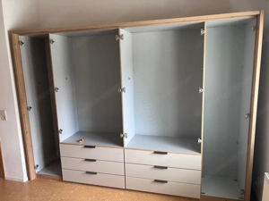 Kleiderschrank - modern   groß   fast neuwertig  Bild 2
