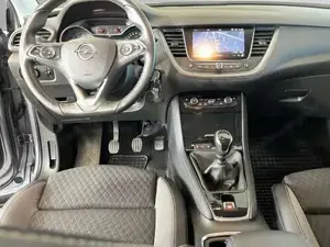 Opel Grandland Bild 8
