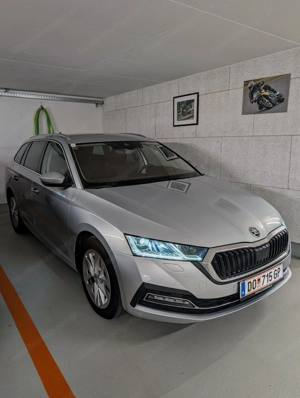 Skoda Octavia Combi 2,0 TDI - First Edition - HeadUP - Ambilight