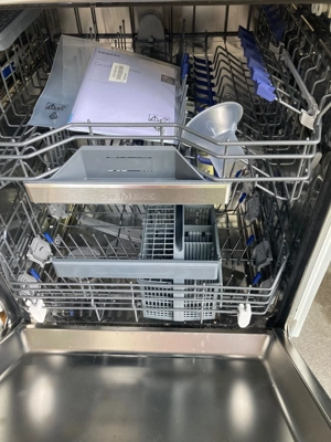 iQ300, Unterbau-Geschirrspüler, 60 cm, Edelstahl SN43ES01BD Bild 2