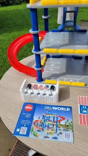 Siku Parkgarage Bild 2