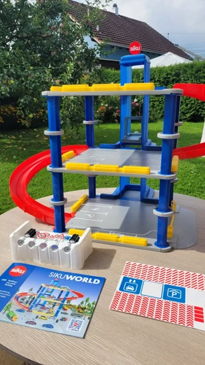 Siku Parkgarage Bild 4