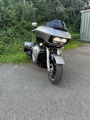Harley Davidson Road Glide Ultra 103 CUI Bild 10