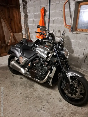 Yamaha Vmax 1700 Bild 7