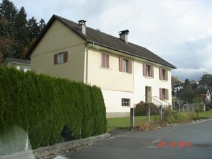 Vermiete langfristig grosses "altes Haus" mit Grundstück  Bild 2