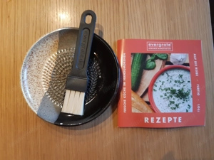 NEU! Keramik Reibeteller für Knoblauch, Ingwer, Zitrusfrüchte uvm. Bild 2
