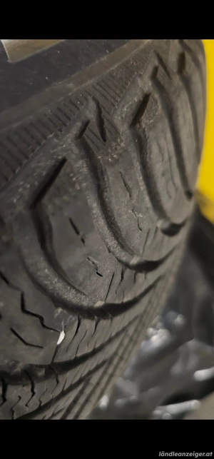 verkaufe gut erhaltene Winterreifen auf Stahlfelgen für Renault Zoe Bild 2