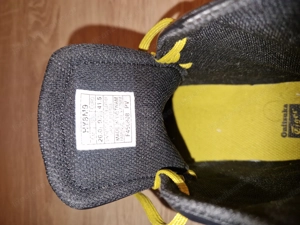 Turnschuh gr. 41,5  neuwertig Bild 3