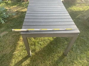 Terrassentisch Bild 2