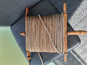 Alte Haspel mit ca 40 Meter Seil Bild 3