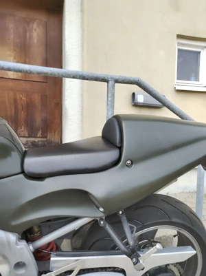 Triumph Speed Triple 955i Bild 3