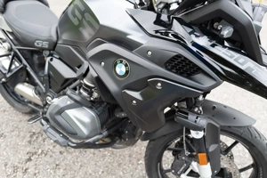 BMW R 1250 GS Triple Black Bild 3