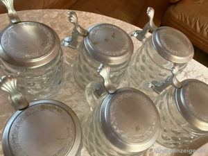 Rustikale Bierkrüge 