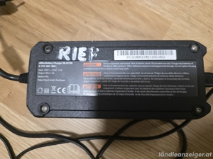 Bosch E-Bike Ladegerät  Bild 3