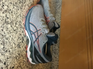 Asics Turnschuhe 42,5 Größe Bild 2