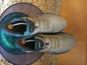 Asics Turnschuhe 42,5 Größe Bild 4