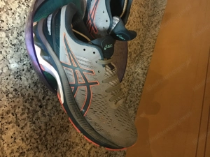 Asics Turnschuhe 42,5 Größe Bild 5