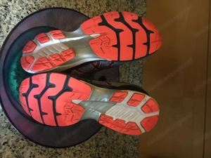 Asics Turnschuhe 42,5 Größe Bild 7