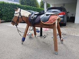 Holzpferd inkl. Zubehör 