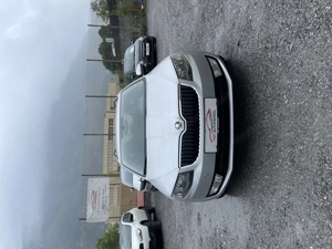 Skoda Octavia Combi 1,6 Ambition TDI 4x4 Green tec Bild 2