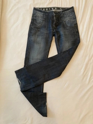 JEANS, schwarz, sehr stylisch, gerader Schnitt, gebraucht, 30 32 Bild 2