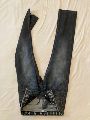 JEANS, schwarz, sehr stylisch, gerader Schnitt, gebraucht, 30 32 Bild 3