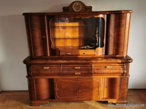 Hochwertiger Kasten zu verkaufen aus Familienbesitz