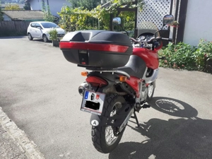 BMW F 650 Strada Bild 6