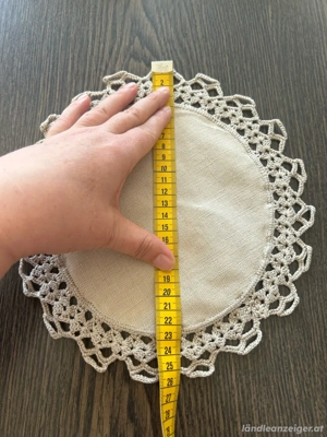 Zierdeckchen Handarbeit Bild 2