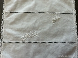 Zierdeckchen quadratisch Bild 3