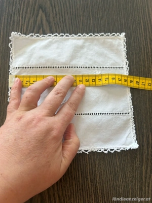 Zierdeckchen quadratisch Bild 4